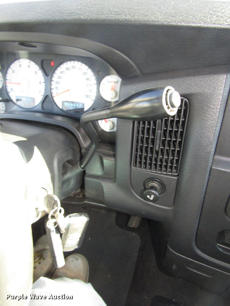 image for item DD2970 2005 Dodge Ram 1500 SLT pickup truck