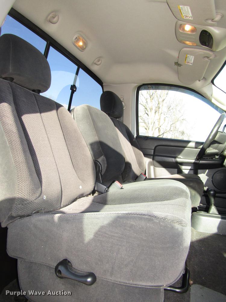 image for item DD2970 2005 Dodge Ram 1500 SLT pickup truck