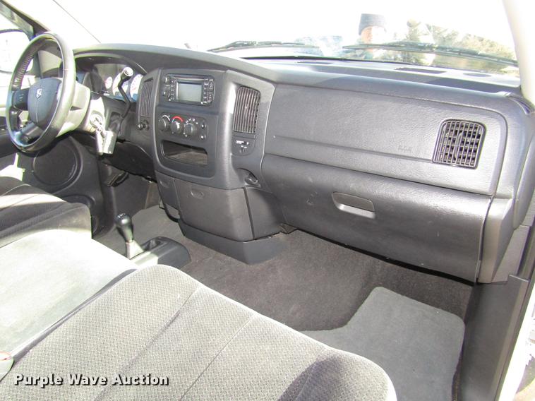 image for item DD2970 2005 Dodge Ram 1500 SLT pickup truck