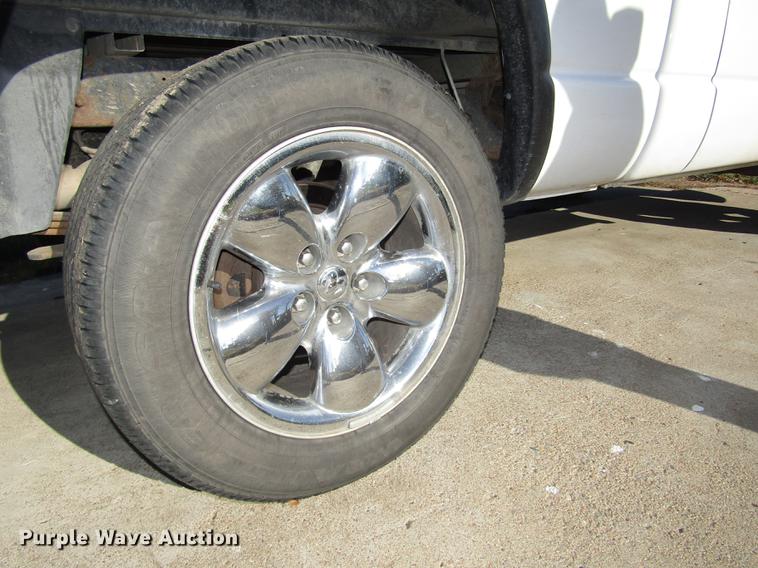 image for item DD2970 2005 Dodge Ram 1500 SLT pickup truck