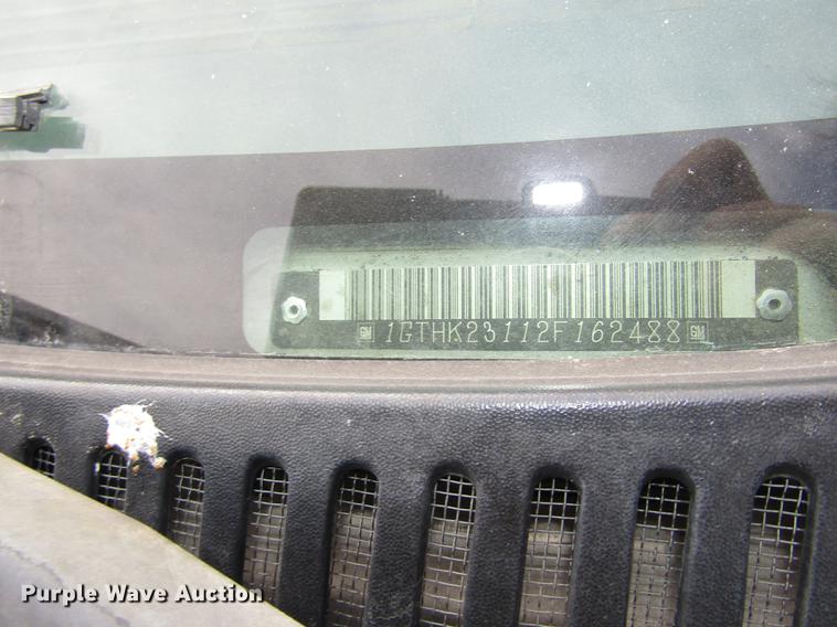 image for item DD2985 2002 GMC Sierra 2500HD SLE Crew Cab pickup truck