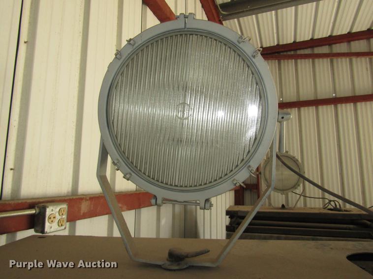 image for item DD2996 American Air Filter NF-2FPEG-2 light plant