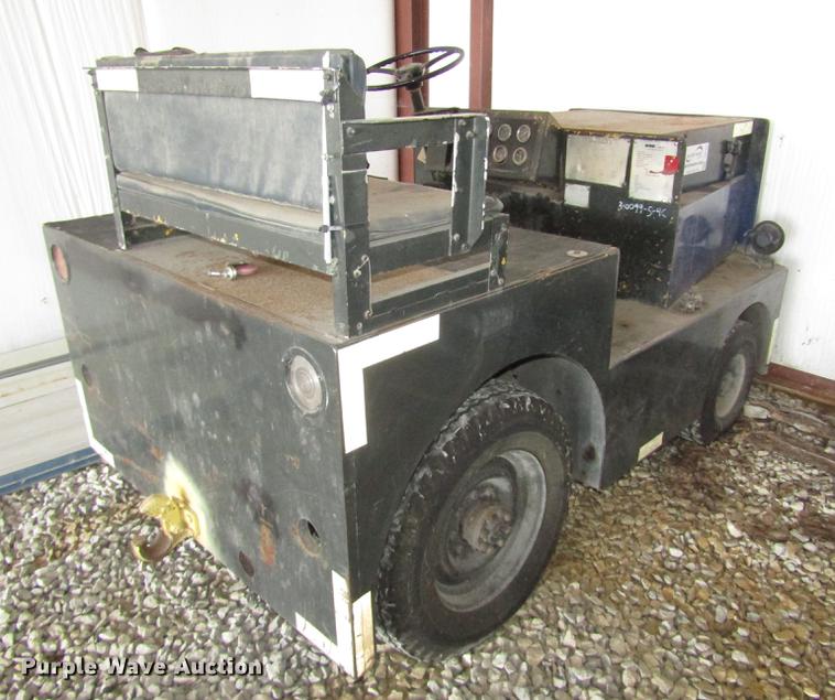 image for item DD2997 Delorean DMC/Logan tow tractor