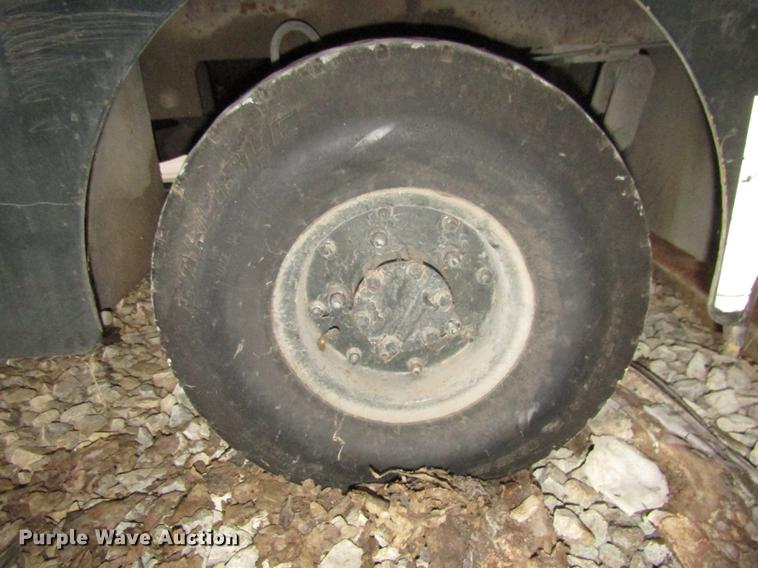 image for item DD2997 Delorean DMC/Logan tow tractor