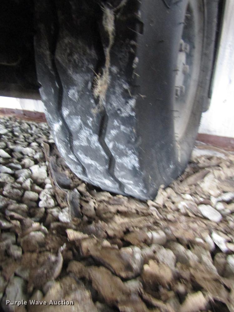 image for item DD2997 Delorean DMC/Logan tow tractor