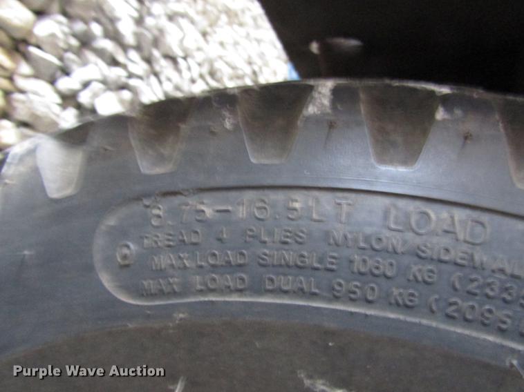 image for item DD2997 Delorean DMC/Logan tow tractor