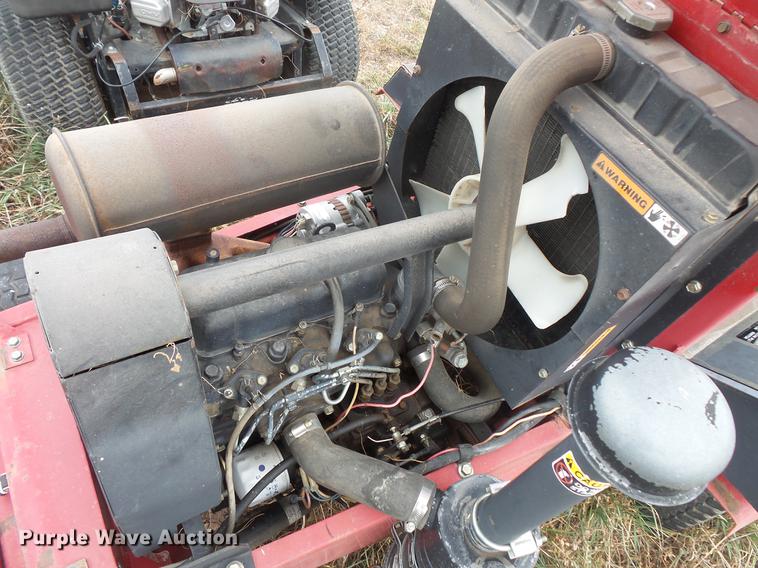 image for item DE9448 Toro Groundsmaster 325D lawn mower