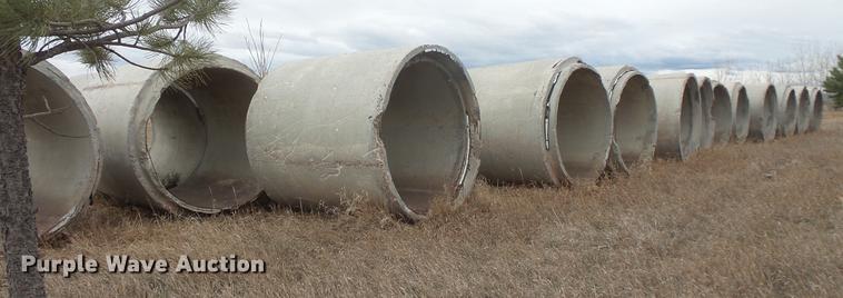 image for item DE9452 (24) concrete pipes