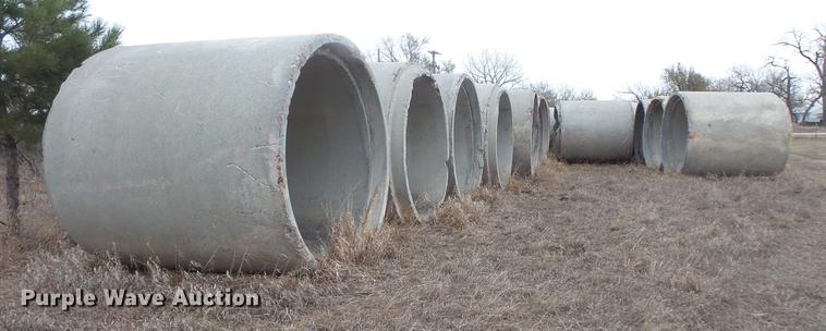 image for item DE9452 (24) concrete pipes