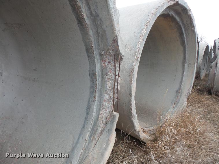 image for item DE9452 (24) concrete pipes
