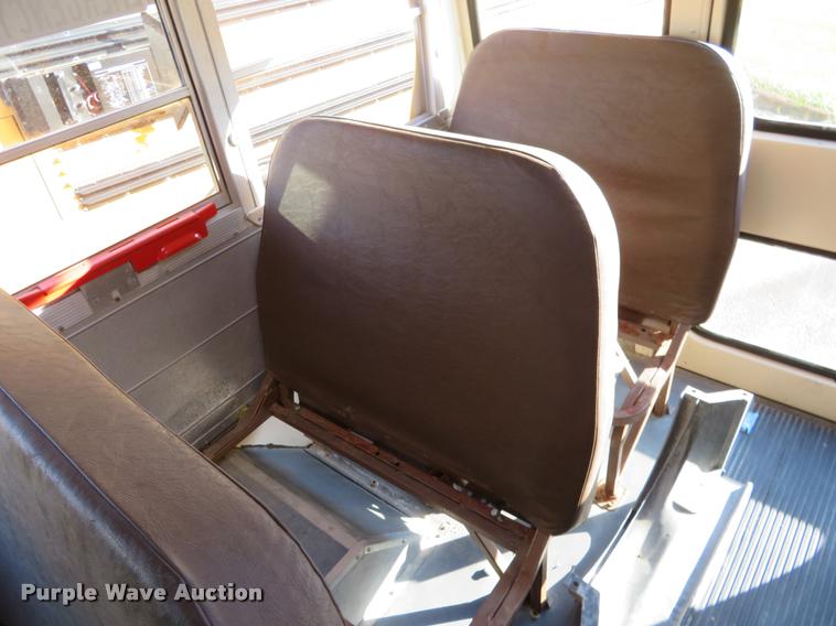 image for item DI9841 1995 Chevrolet G3500 school bus