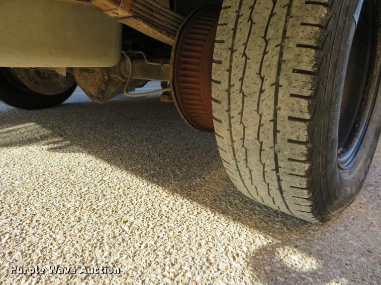 image for item DI9841 1995 Chevrolet G3500 school bus