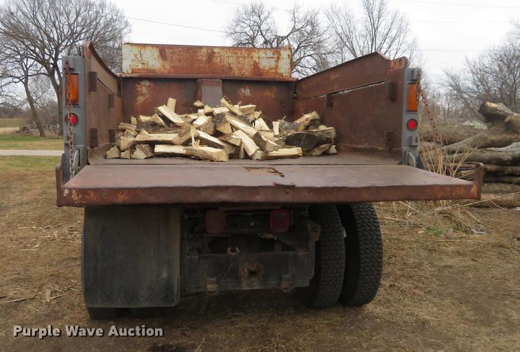 image for item DI9929 1995 International 4700 dump truck