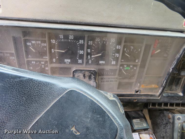 image for item DI9929 1995 International 4700 dump truck