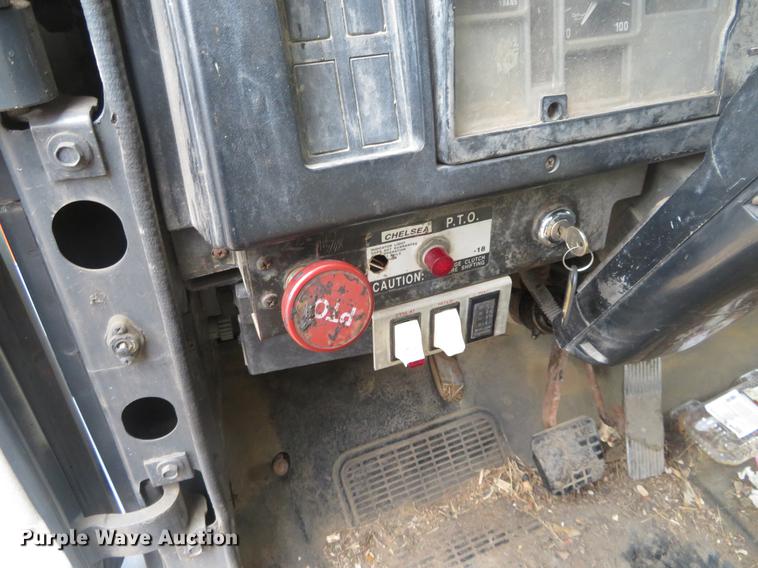 image for item DI9929 1995 International 4700 dump truck