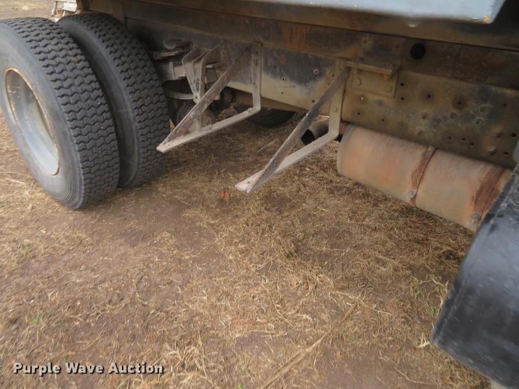 image for item DI9929 1995 International 4700 dump truck