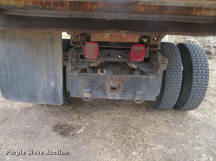 image for item DI9929 1995 International 4700 dump truck