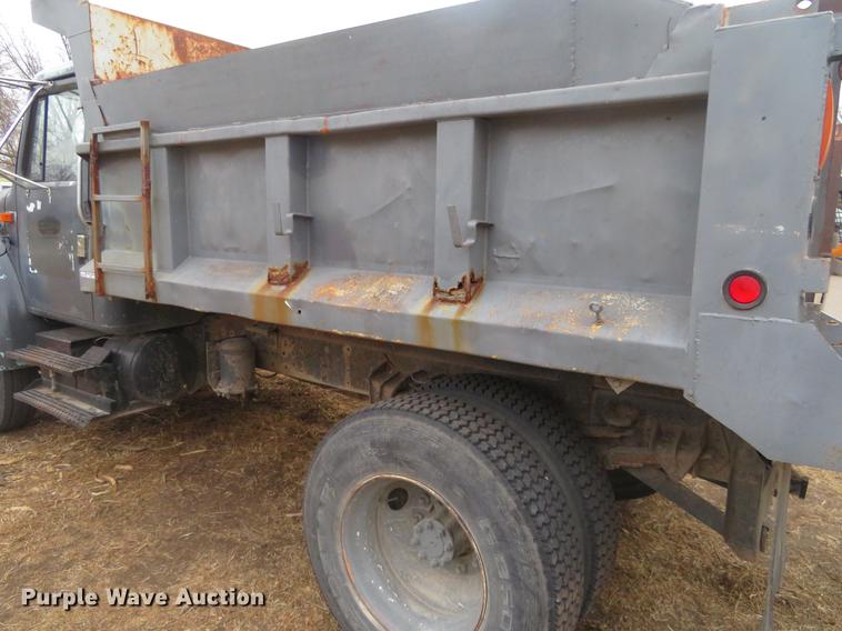 image for item DI9929 1995 International 4700 dump truck