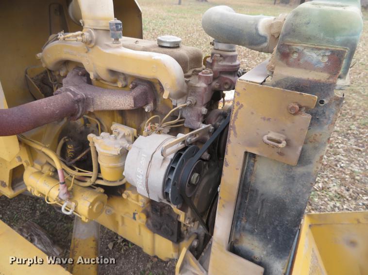 image for item DI9930 Vermeer BC1250 wood chipper