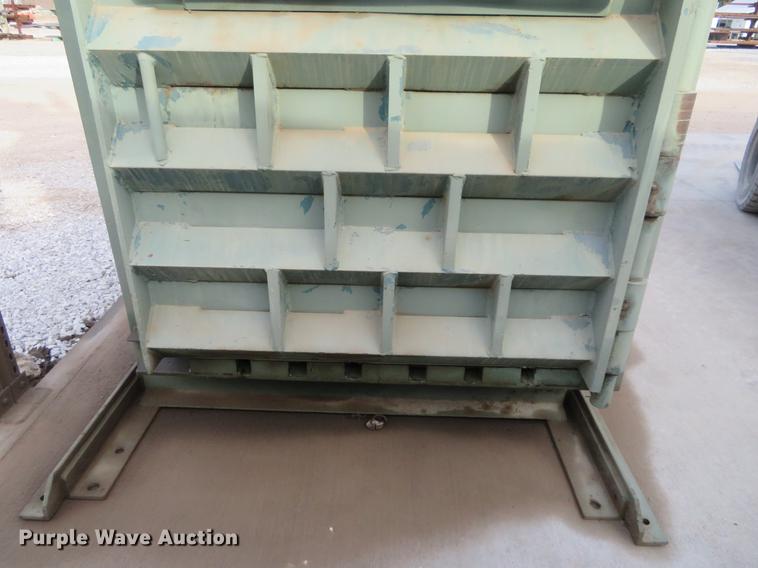 image for item DI9938 1997 International SMB-42 alum core vertical baler compactor