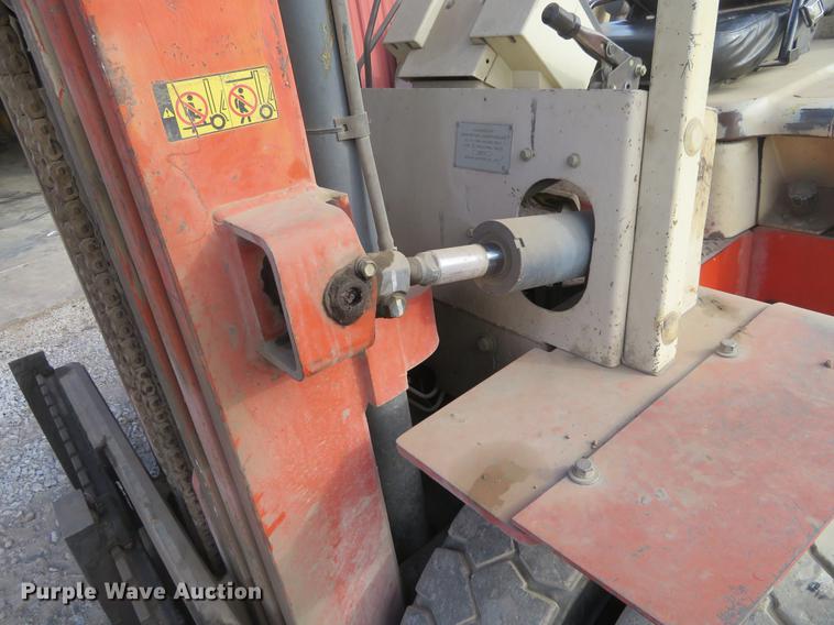 image for item DI9939 Nissan 90 forklift