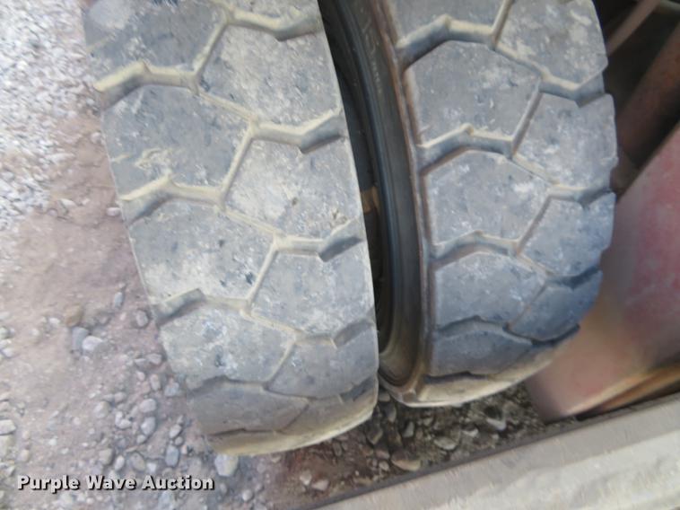 image for item DI9939 Nissan 90 forklift