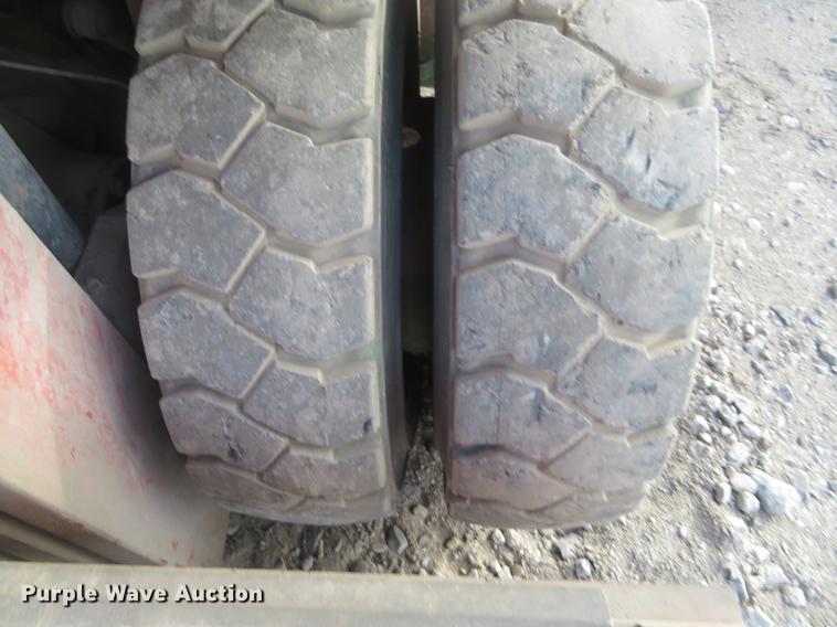 image for item DI9939 Nissan 90 forklift