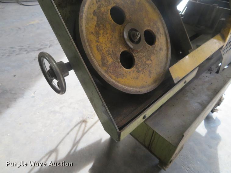 image for item DI9940 Startrite 600 band saw