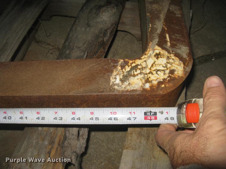 image for item DL9775 (2) lift forks