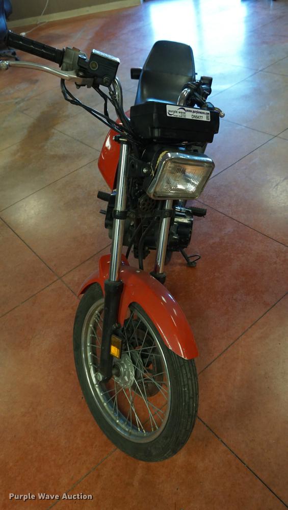 image for item DN9477 1990 Honda CB125T motorcycle