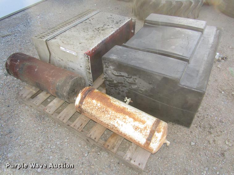 image for item DO9074 Tools