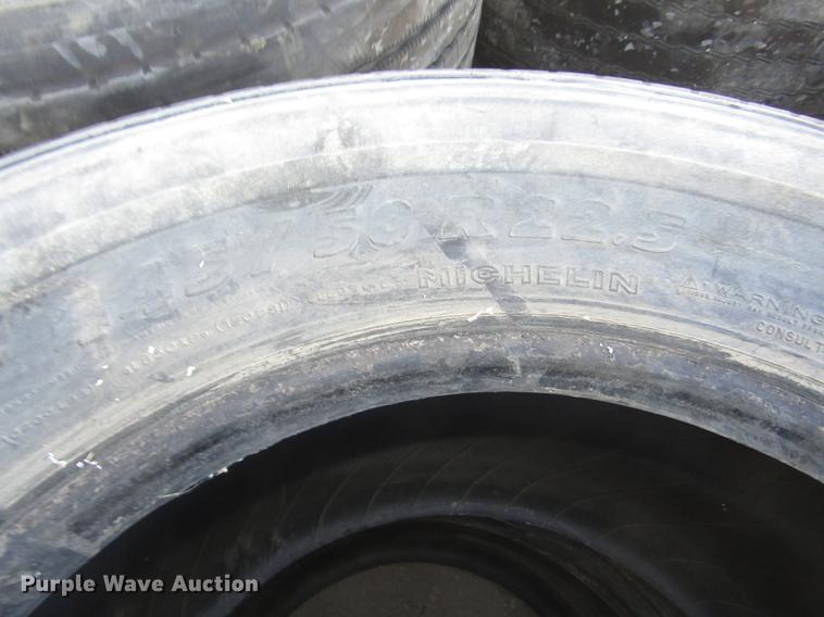 image for item DO9076 (8) super single tires