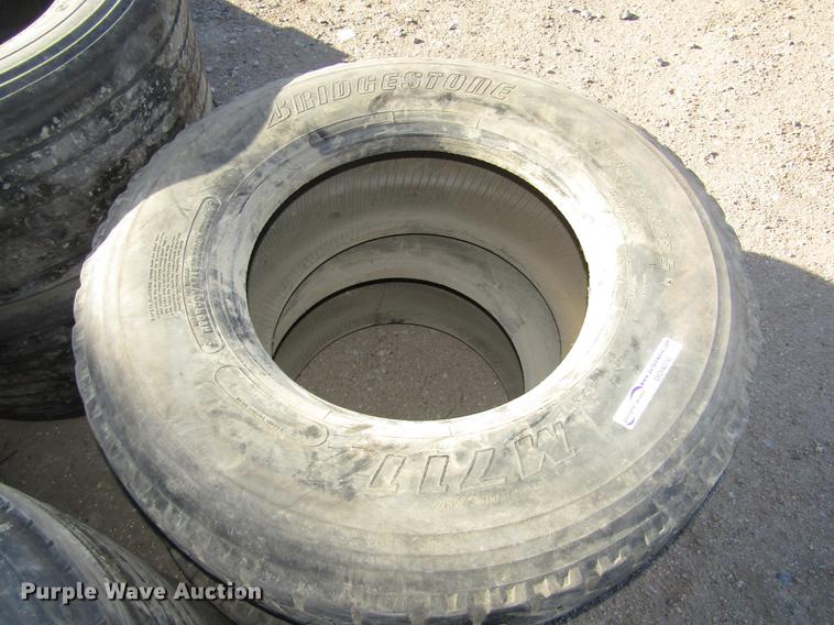image for item DO9076 (8) super single tires