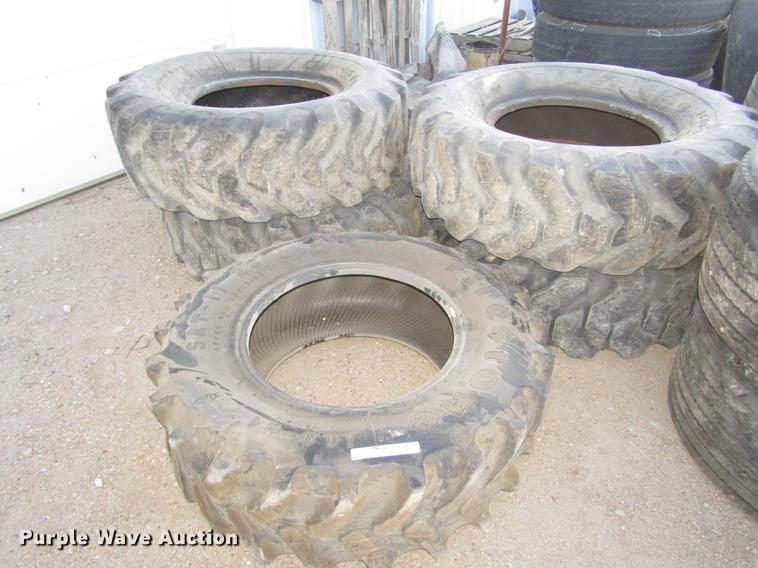 image for item DO9077 (5) Firestone tires