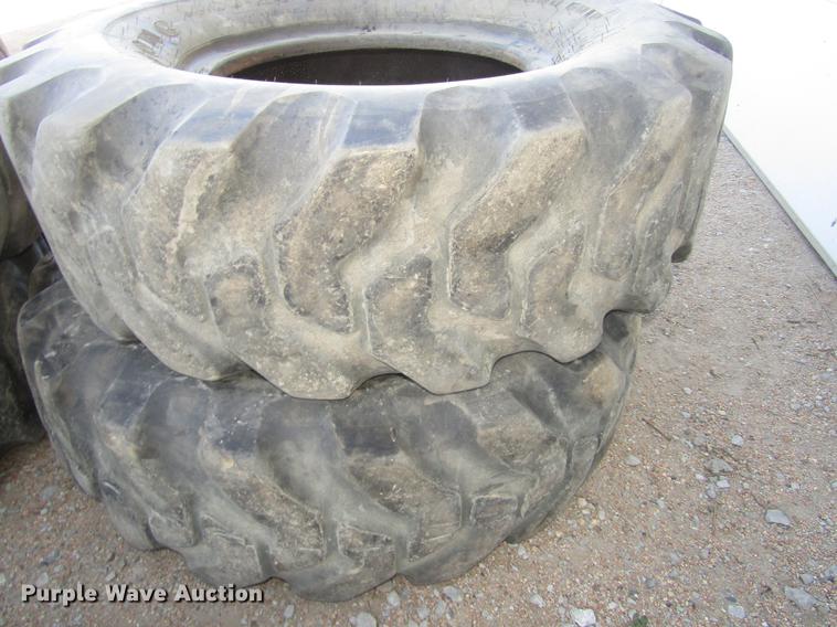 image for item DO9077 (5) Firestone tires
