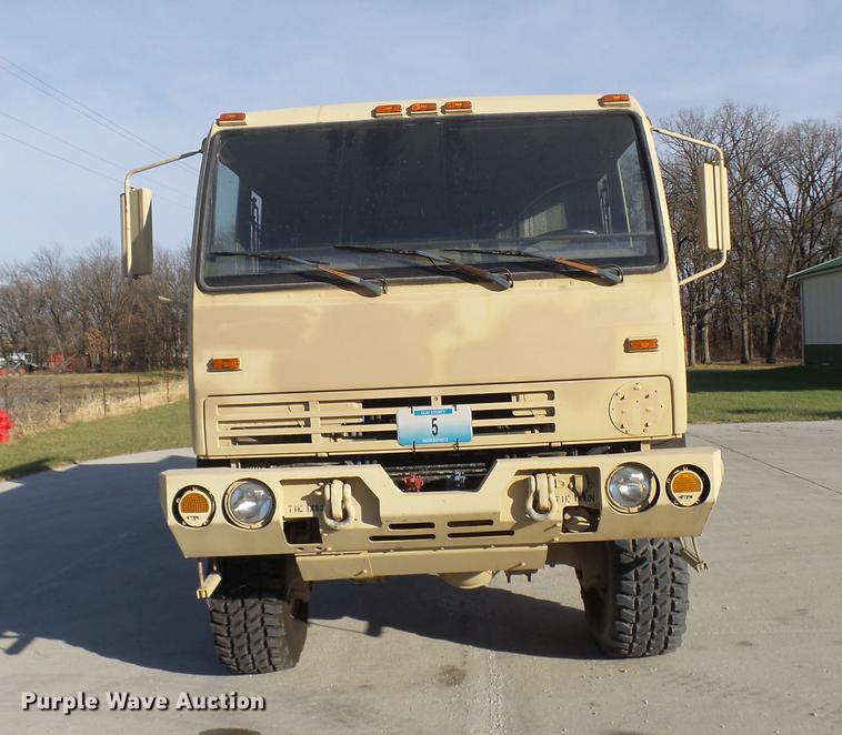 image for item DP9600 1997 Stewart Stevenson M-1078 flatbed truck