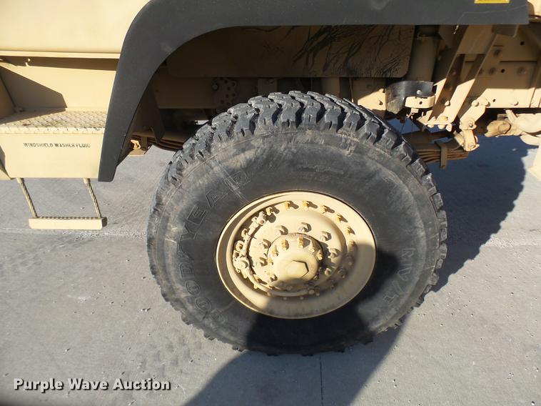 image for item DP9600 1997 Stewart Stevenson M-1078 flatbed truck