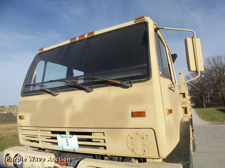 image for item DP9600 1997 Stewart Stevenson M-1078 flatbed truck