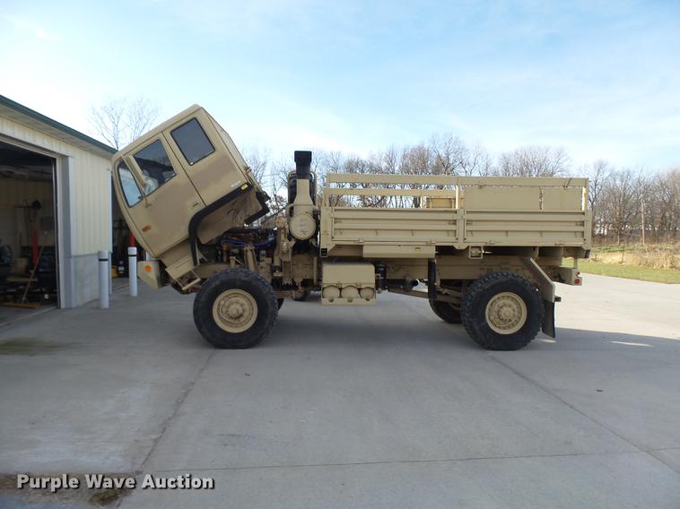 image for item DP9600 1997 Stewart Stevenson M-1078 flatbed truck