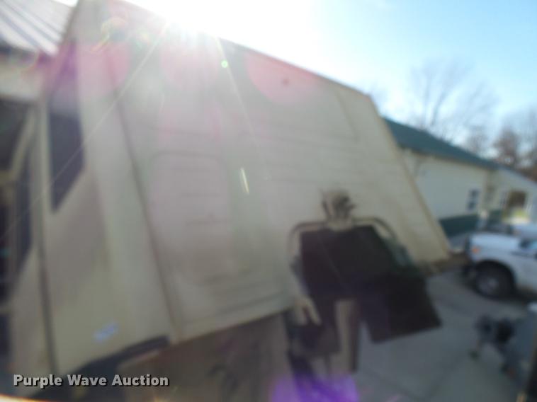 image for item DP9600 1997 Stewart Stevenson M-1078 flatbed truck