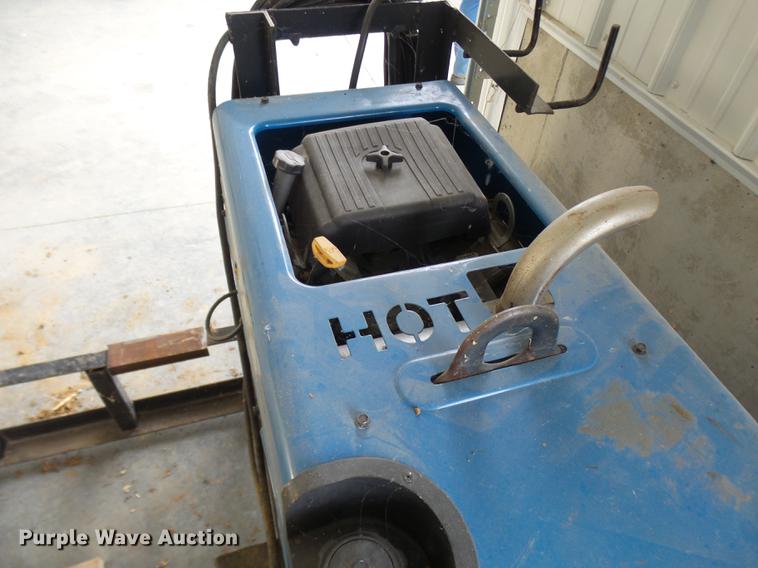 image for item DP9604 Miller Bobcat 250NT welder/generator