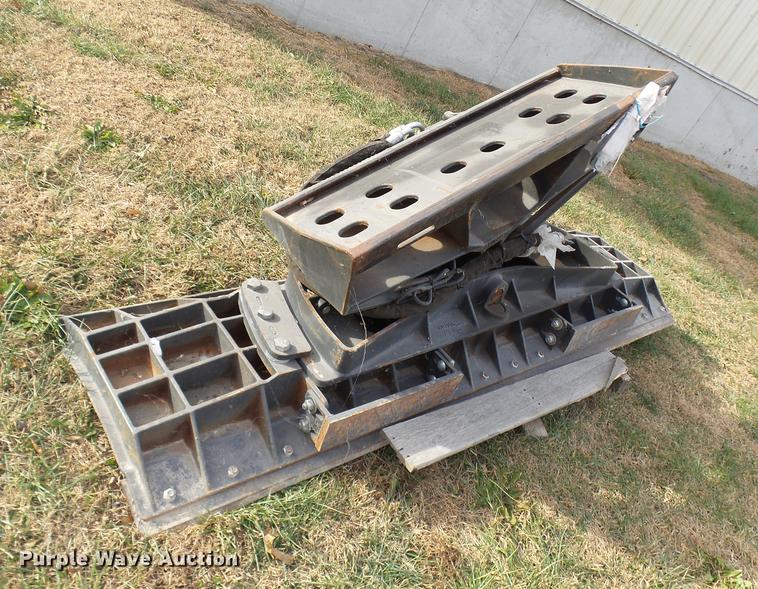 image for item DP9608 2011 Bobcat Dozer 96 six-way blade