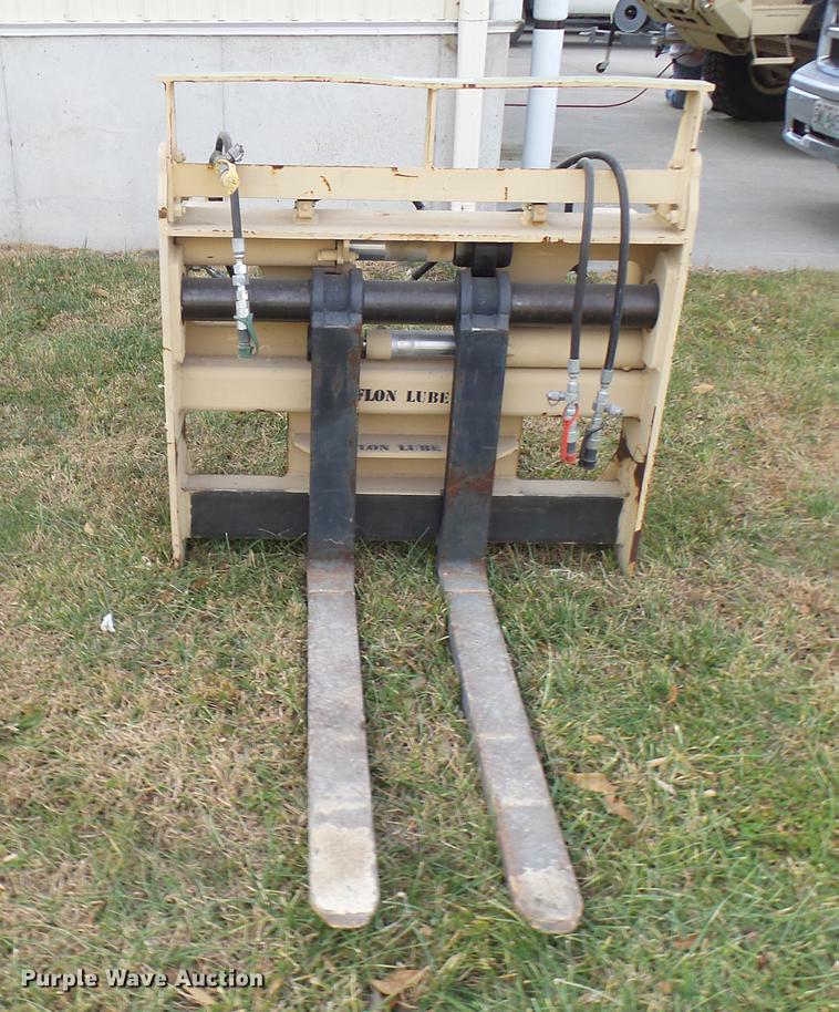 image for item DP9610 JLG pallet forks