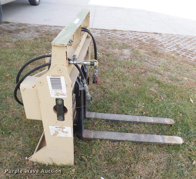 image for item DP9610 JLG pallet forks