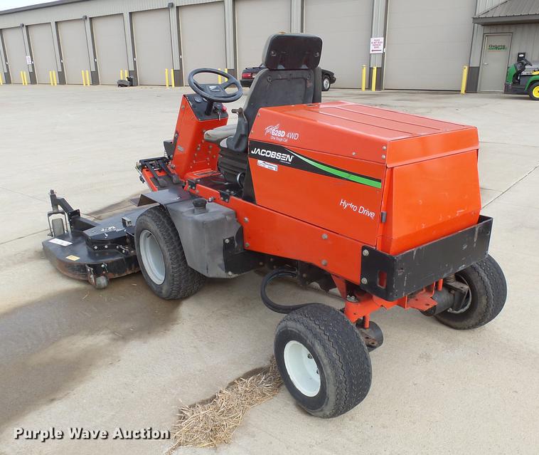 image for item DX9004 Jacobsen 628D Turf Cat lawn mower