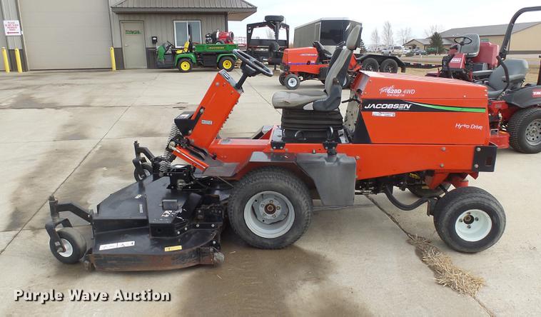 image for item DX9004 Jacobsen 628D Turf Cat lawn mower