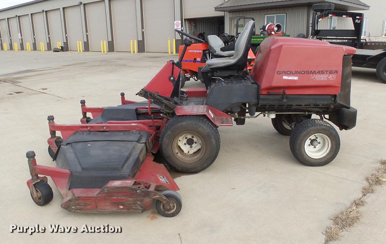 image for item DX9006 Toro Groundsmaster 455D lawn mower