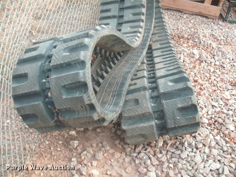 image for item DX9013 450x55x86 skid steer tracks