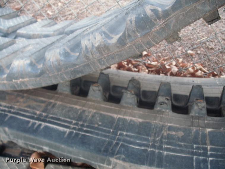 image for item DX9013 450x55x86 skid steer tracks