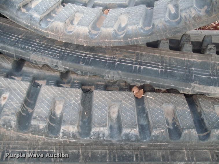 image for item DX9013 450x55x86 skid steer tracks